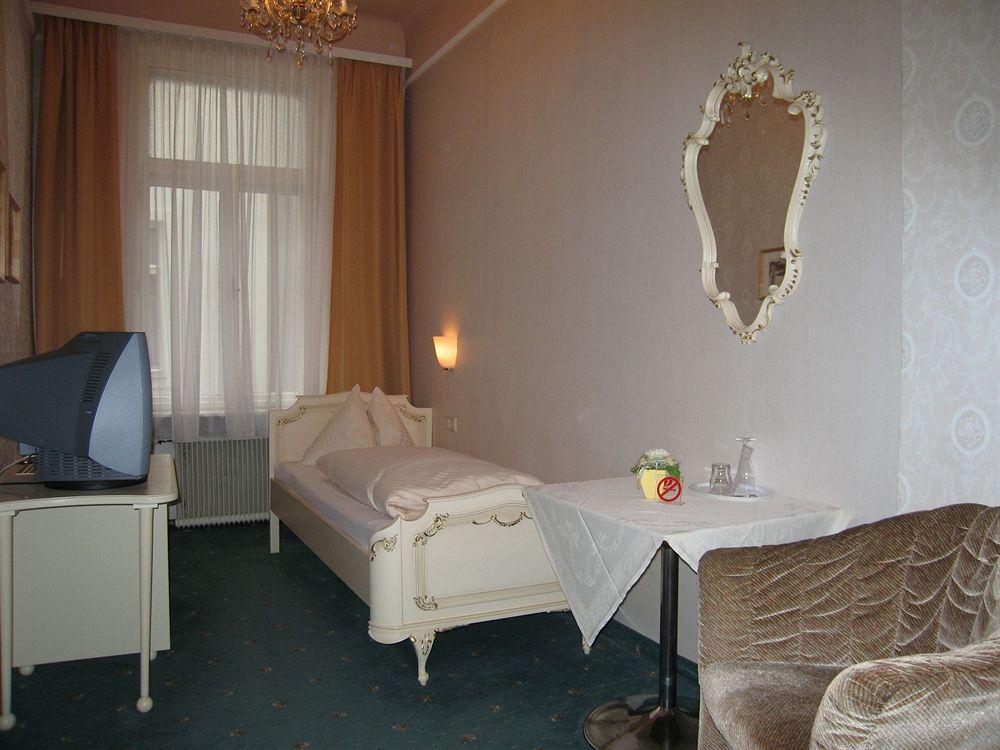 Hotel Pension Baronesse Viena Exterior foto